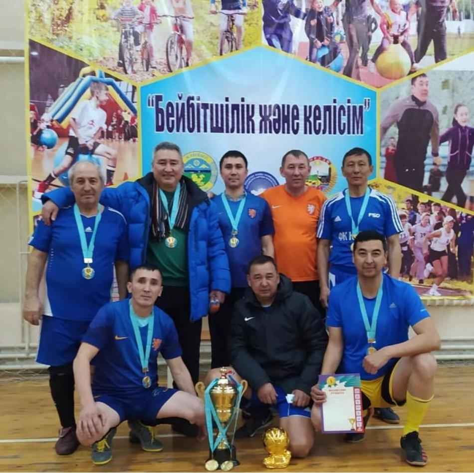 Ардагерлер арасындағы кіші футболдан «Қордай» командасы 1-ші орын иеленді. Команда мүшесі, ардагер ұстазымыз-Джелеубеков Жанат Туленбаевич. 👏🏼👏🏼👏🏼👏🏼👏🏼👏🏼 Жеңіс құтты болсын! 👏🏼👏🏼👏🏼👏🏼👏🏼👏🏼