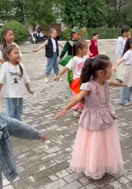 ☀️ Бүгін мектебіміздің жанындағы «Күншуақ» жазғы сауықтыру лагерінің ашылу салтанаты өтті.🎉